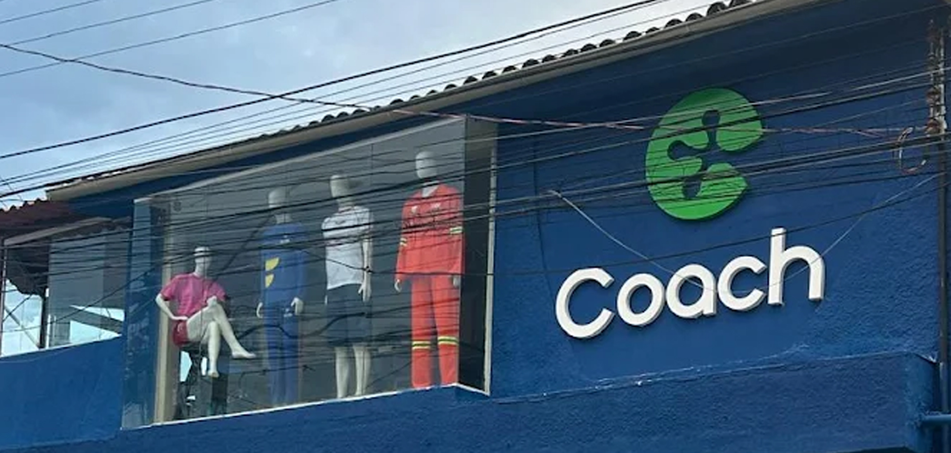 Imagem da frente da loja